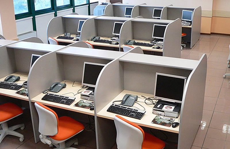 Pohistvo za opremo klicnih centov - Call center